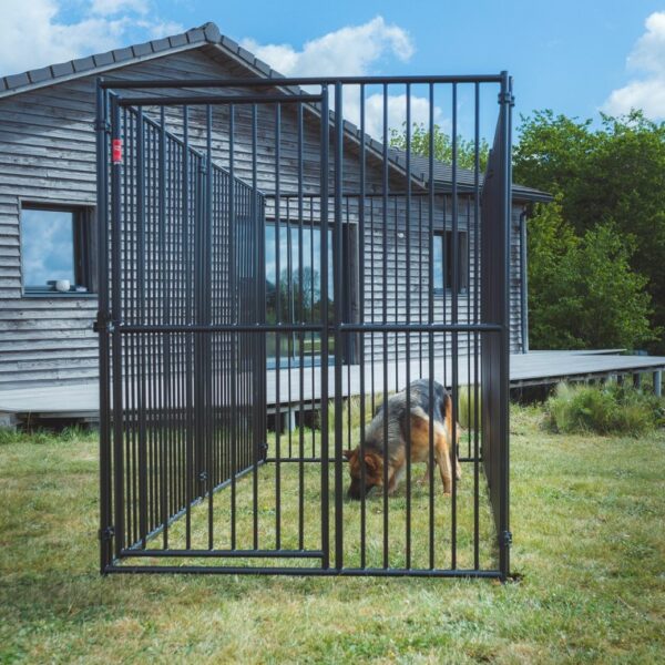 Chenil Extérieur pour Chien 300 X150X183 en barreaux métalliques renforcés avec Porte | Box de détente & d'attente Grand Chien et Chien de Chasse | Kit Préfabriqué Professionnelle - Lucky Dog